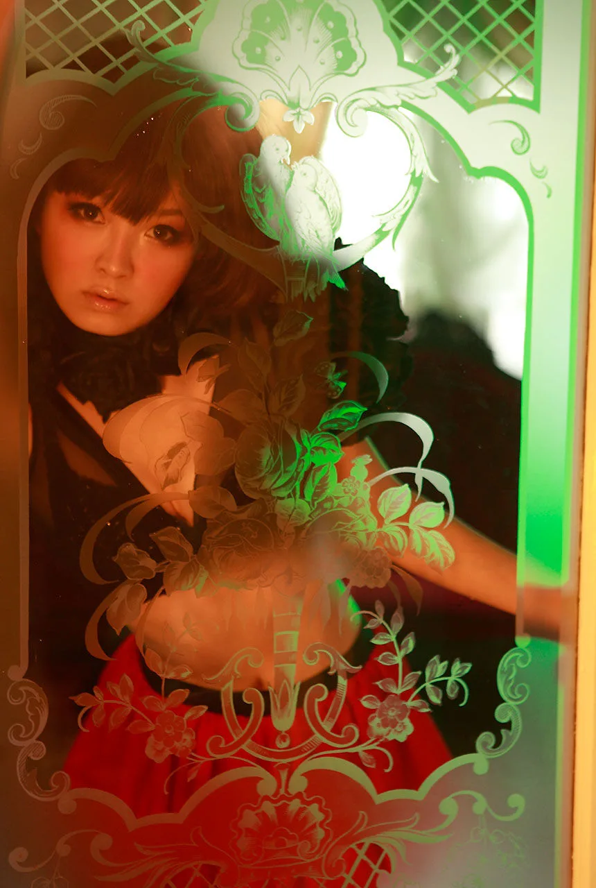 [Image.tv] Album ảnh "Sự lãng mạn của trắng và đen" của Misaki Saijo - 21